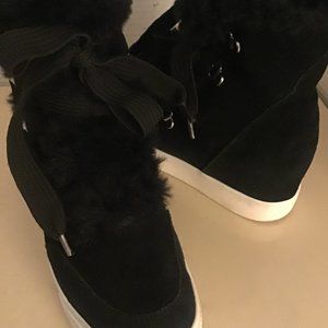 Steve Madden women black suede faux fur platform wedge sneakers US 7 Euro 37.5